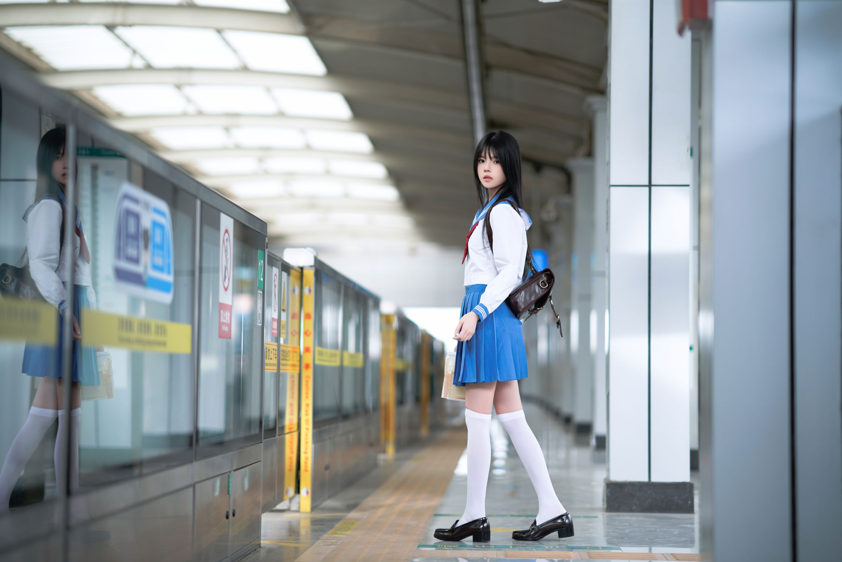 桜桃喵 - 地铁JK  第35张